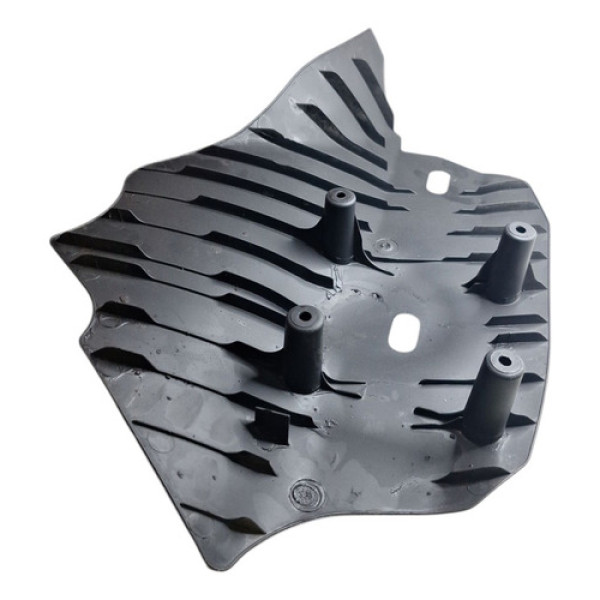 Acabamento Suspensao Bmw 320 2015 Traseira Esquerda