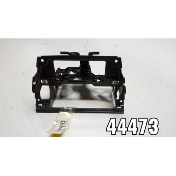 Suporte Rádio Cd Player Bmw 320 2011