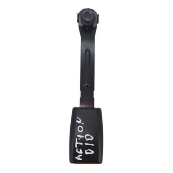 Engate Banco Ssangyong Actyon 2015 Dianteira Direita 1