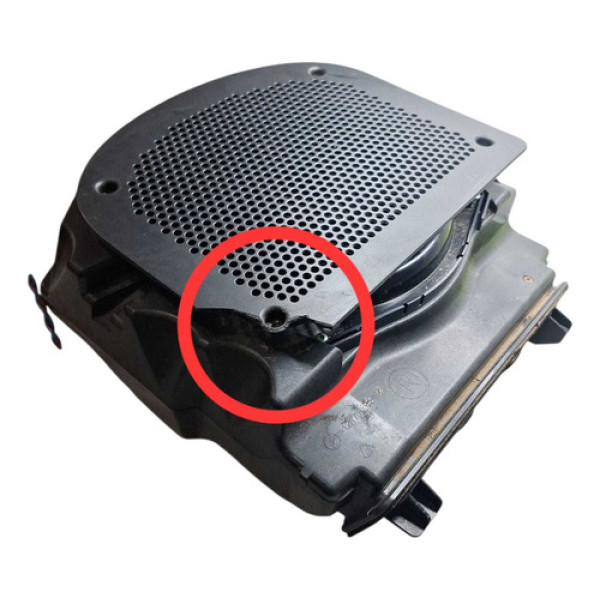 Alto Falante Subwoofer Bmw 535 Gt 2012 Direito Detalhe