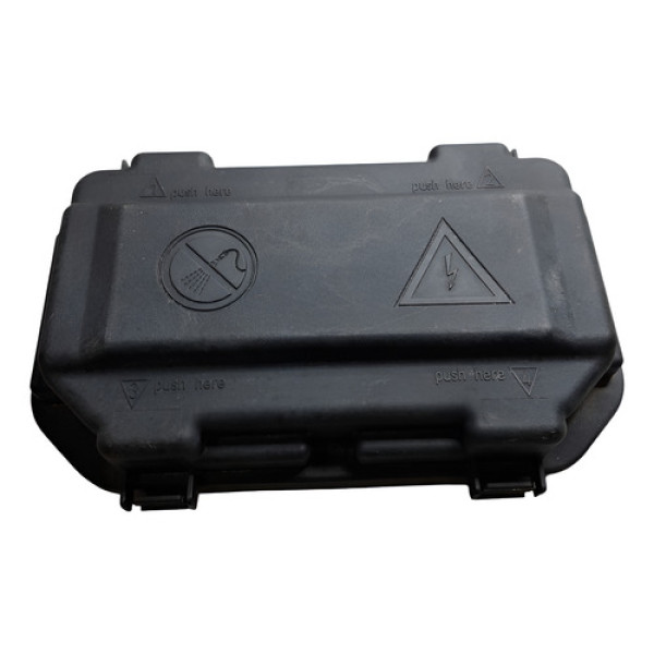 Tampa Caixa Fusivel Bmw 320 2014