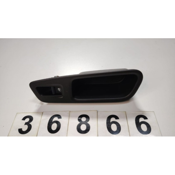 Botao Vidro Traseiro Direito Fiat Toro 2017  =36866 Cx130