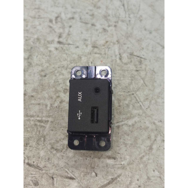 Entrada Aux Usb Ssangyong Actyon 2015