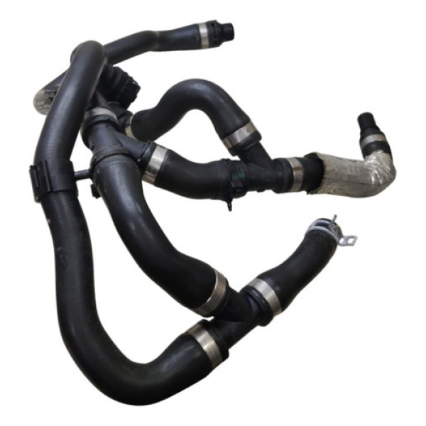 Mangueira Bomba D\'água Retorno Volvo C40 2022