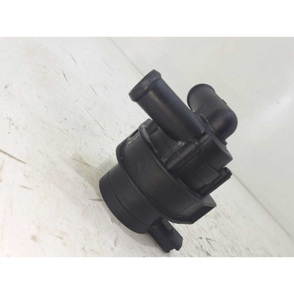 Bomba Agua Auxiliar Audi A4 2004