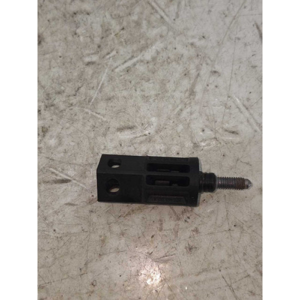 Parafuso Fixaçao Lanterna Audi A4 2014 2015 2016