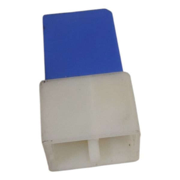 Conector Auxiliar Nissan Versa 2020 