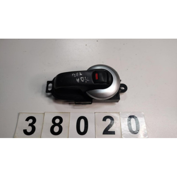 Maçaneta Interna T.d Nissan Tiida 2010 =38020 Cx147