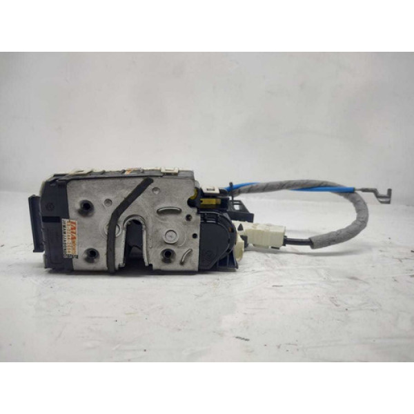 Fechadura Porta Mercedes Gla200 A200 2020 Dianteira Direita 