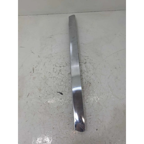 Friso Cromado Mercedes B200 2010 Tampa Traseira Preto