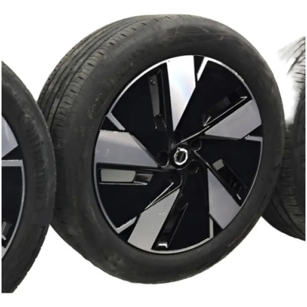 Pneu Roda 235x50x19 Volvo C40 2022 Elétrico Unidade Preto