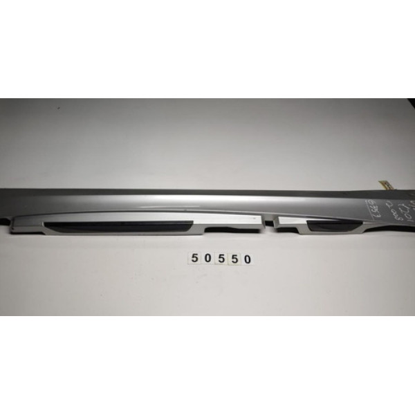 Spoiler Lateral Direito Bmw 120 2008 Prata =50550 Pr113