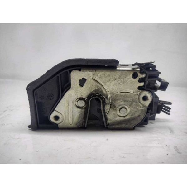 Fechadura Porta Dianteira Direita Bmw 120 2006 C1