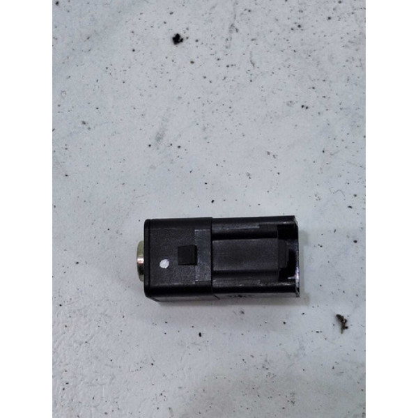 Entrada Auxiliar P3 Volvo V60 2014