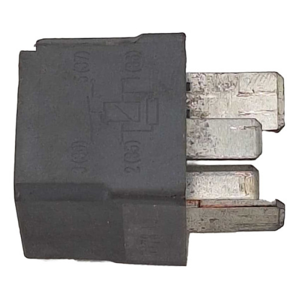 Conector Auxiliar Mercedes A200 2015
