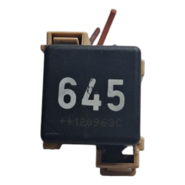 Conector Auxiliar 645 Audi Q3 2.0 2015 