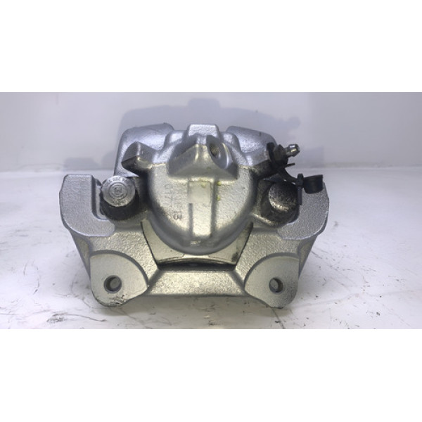 Flexivel Pinça Bmw 320 2014 2015 2016 Dianteira Esquerda