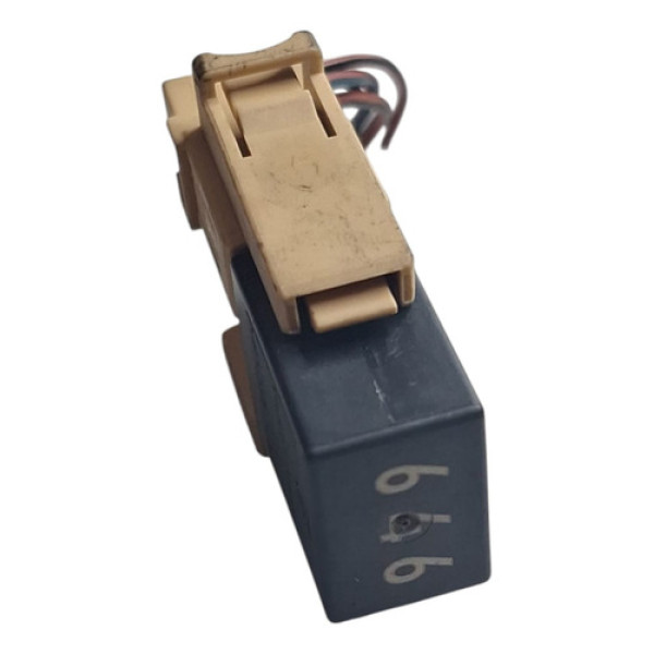 Conector Auxiliar 646 Audi Q3 2.0 2015 