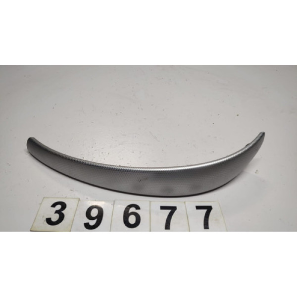 Moldura Puxador Dianteiro Direita Bmw 135 2010