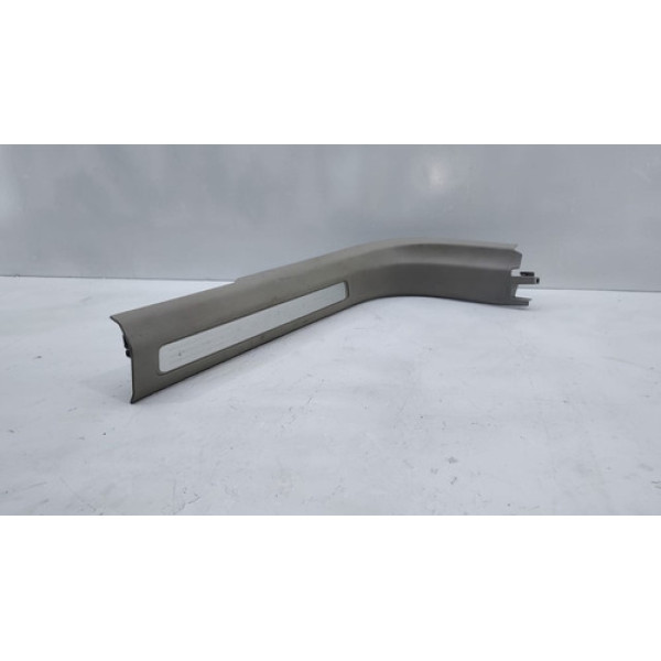 Soleira Porta Volvo Xc60 2020 Dianteira Esquerda  Bege